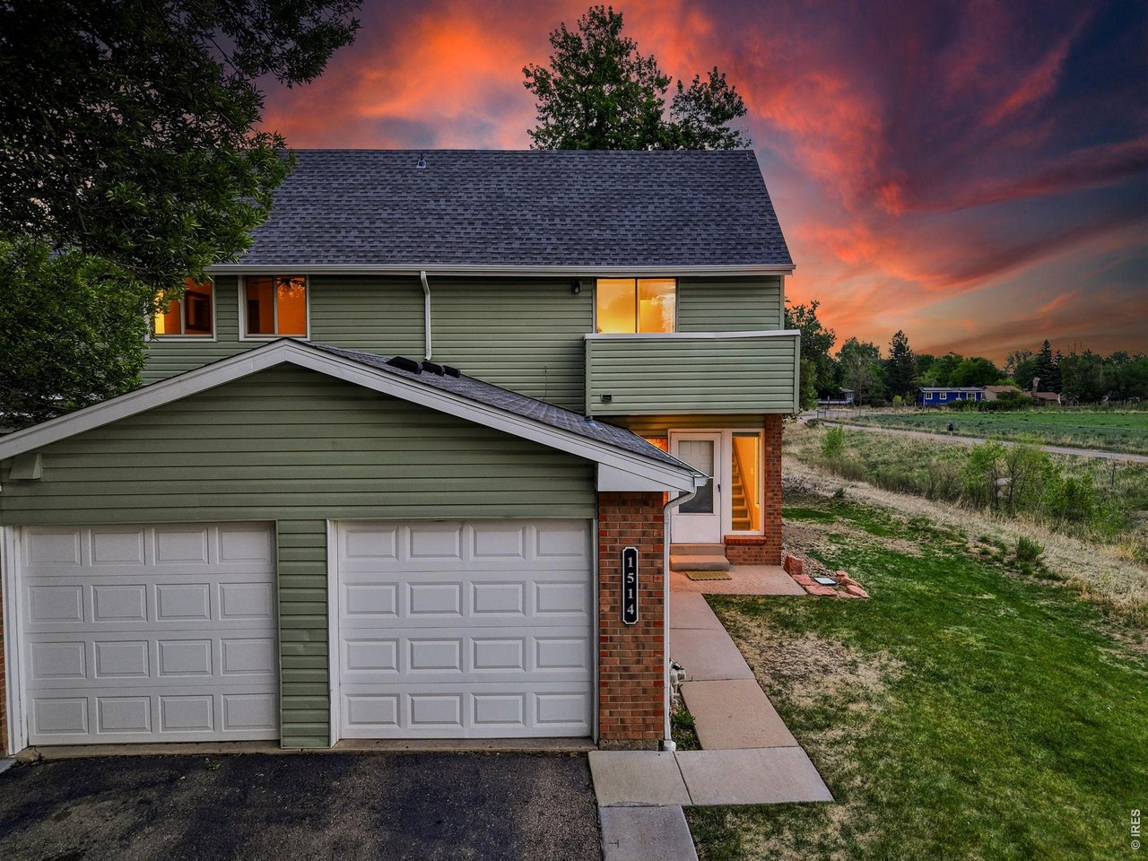 1514 Seneca Cir