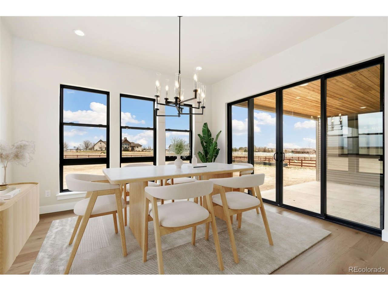 1877 Spring Bloom Dr