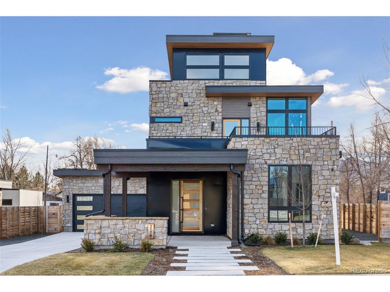 2170 Vine Ave