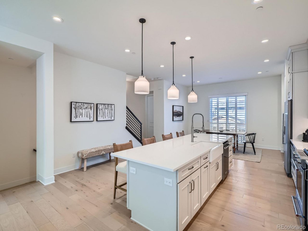 805 Promenade Dr
