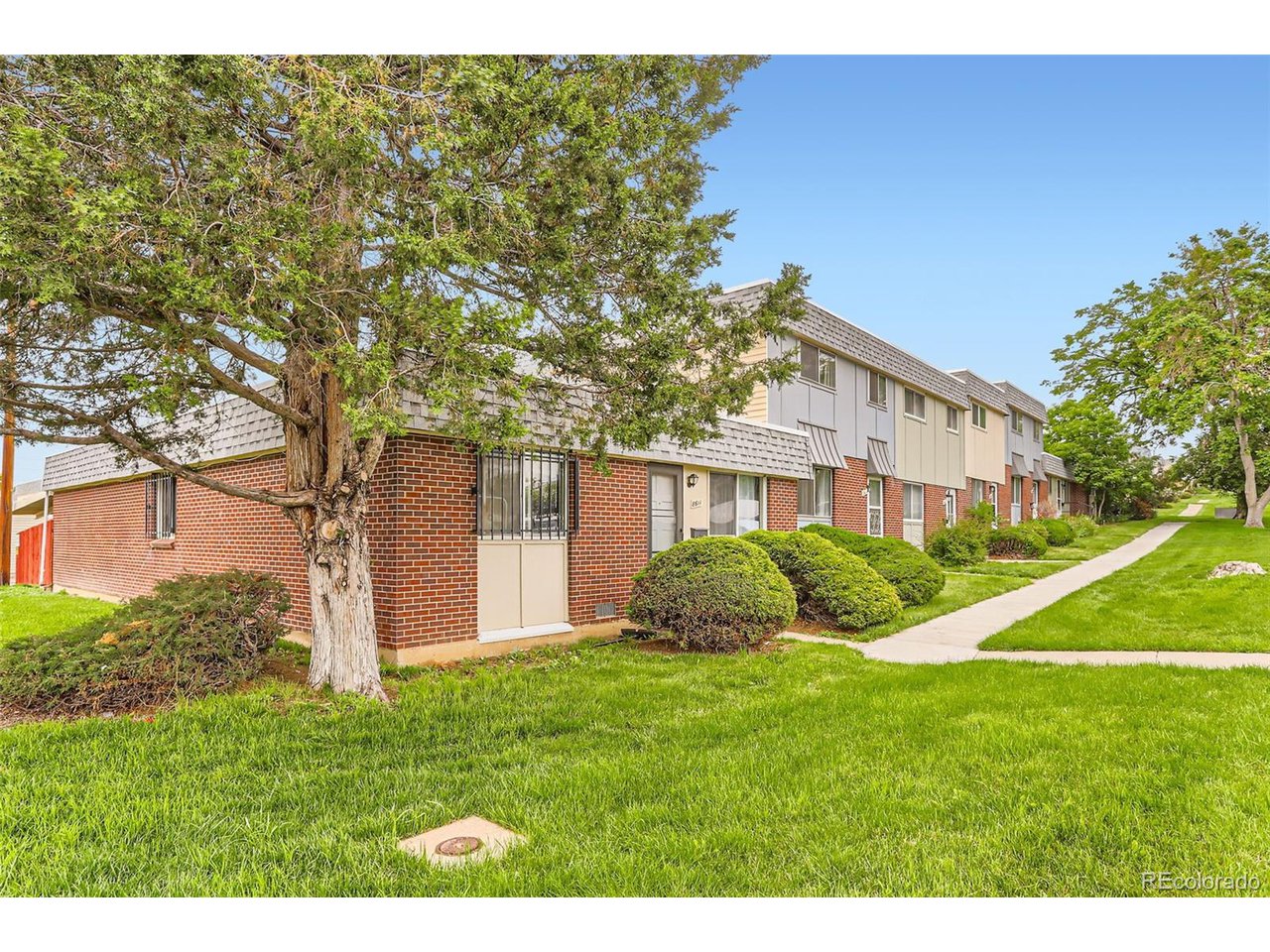 8613 Santa Fe Dr