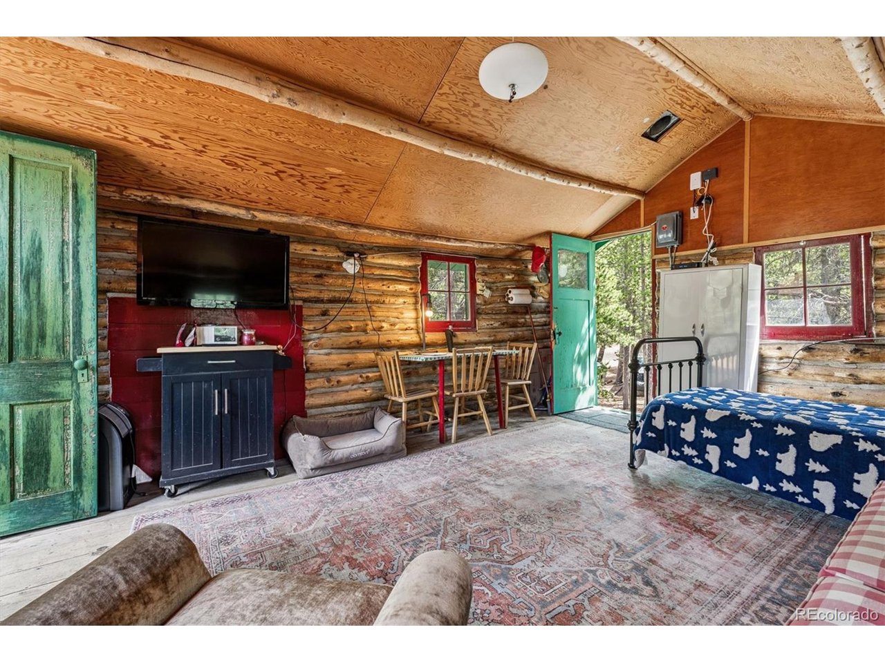 306 Olde Carter Lake Rd