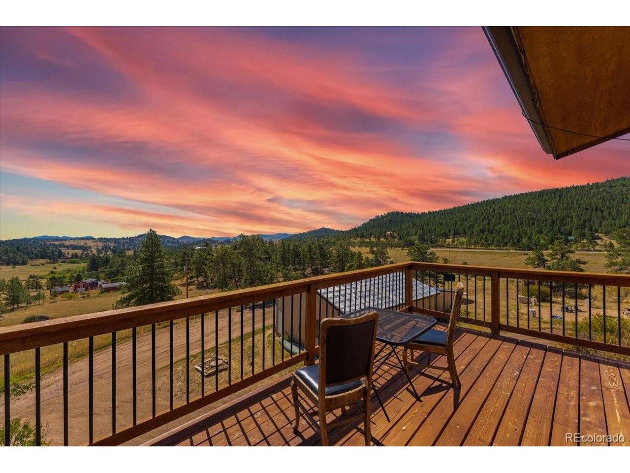 569 Gordon Ct