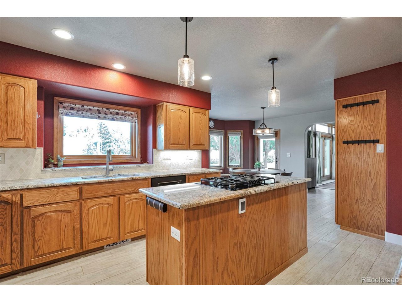 6577 Algonquin Dr
