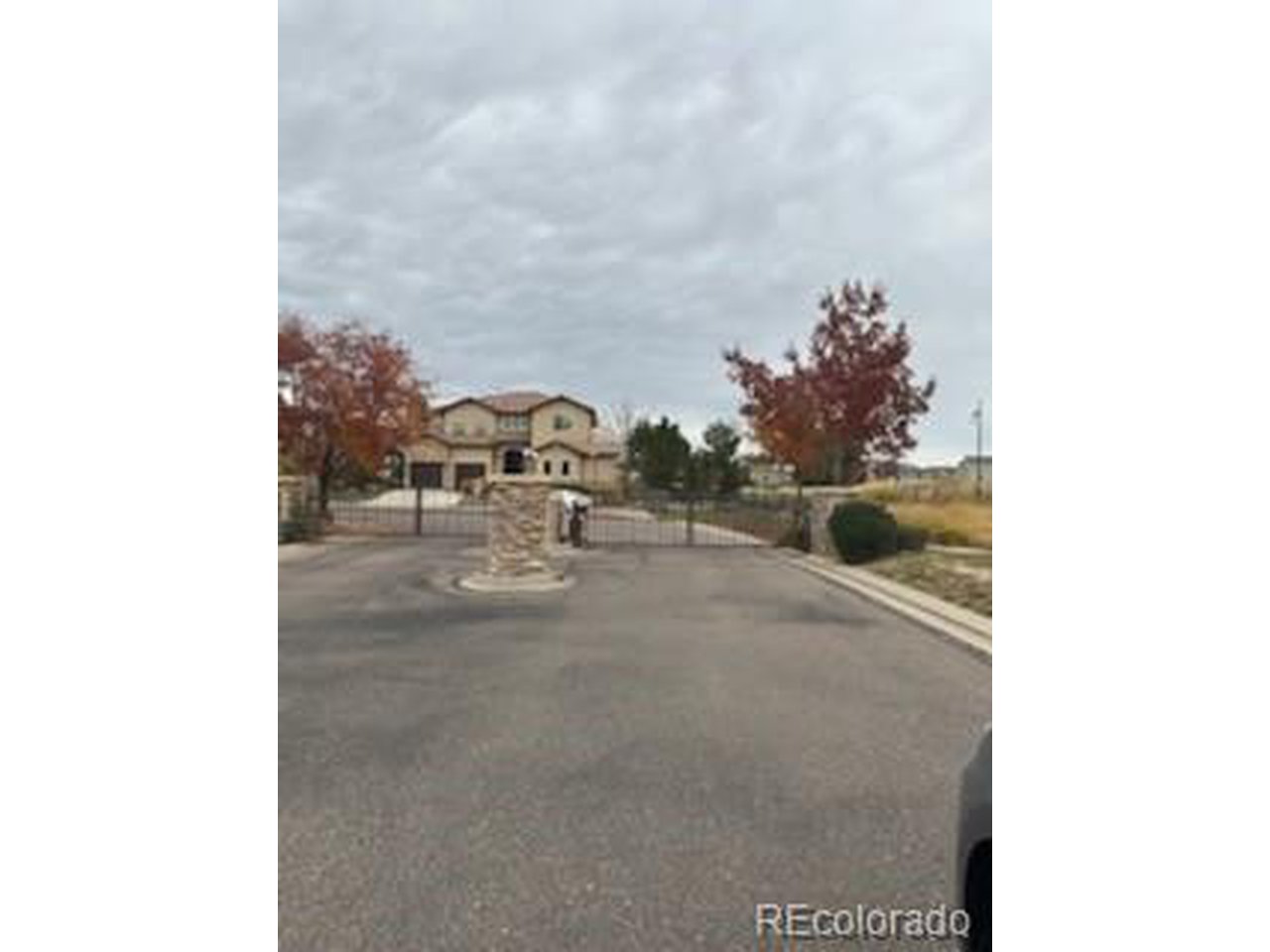 16300 Fairway Dr