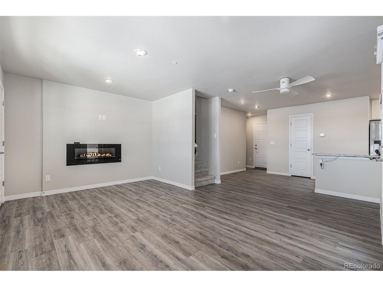 6109 Burdock Ct