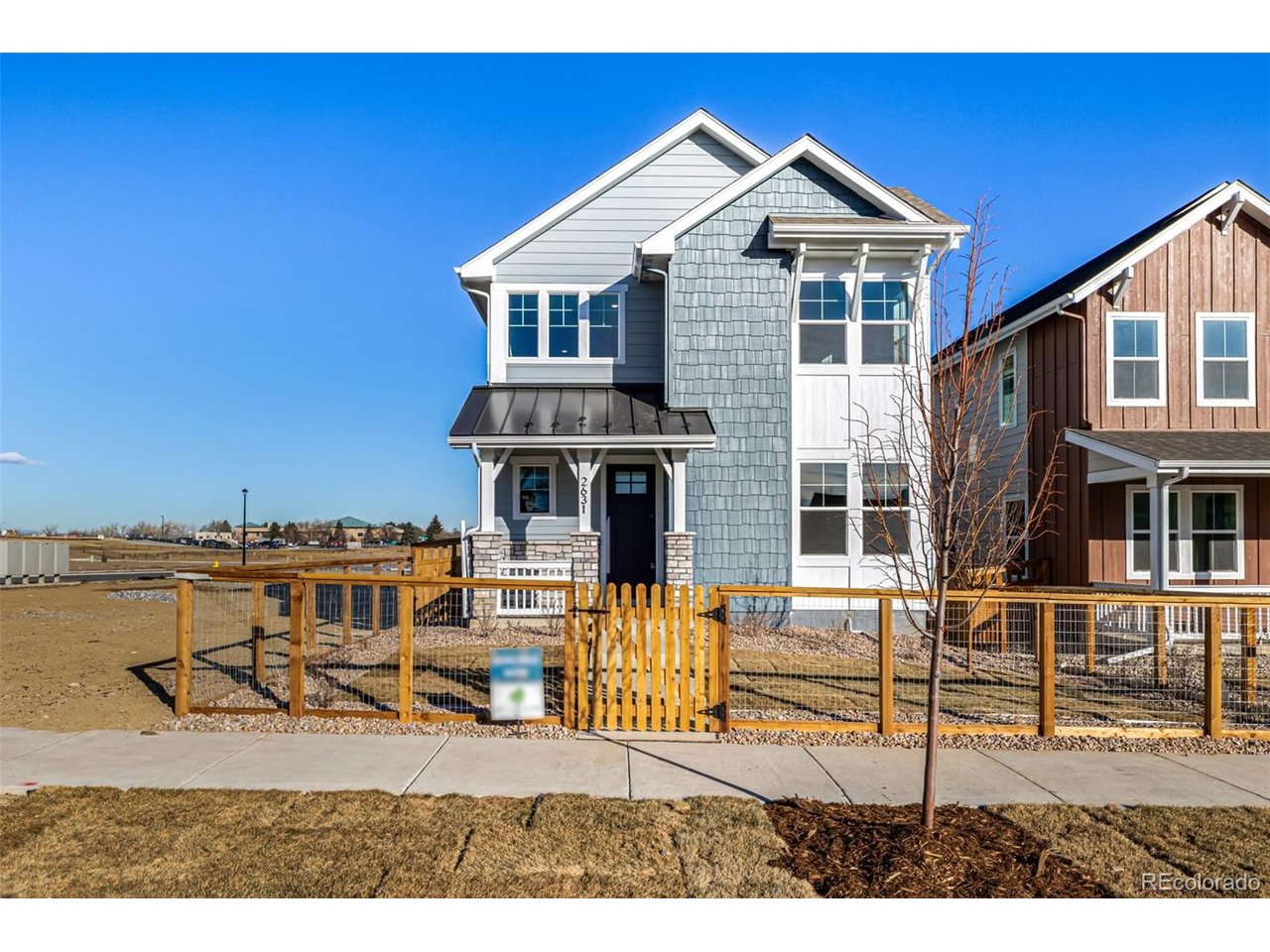 2631 E 102nd Pl