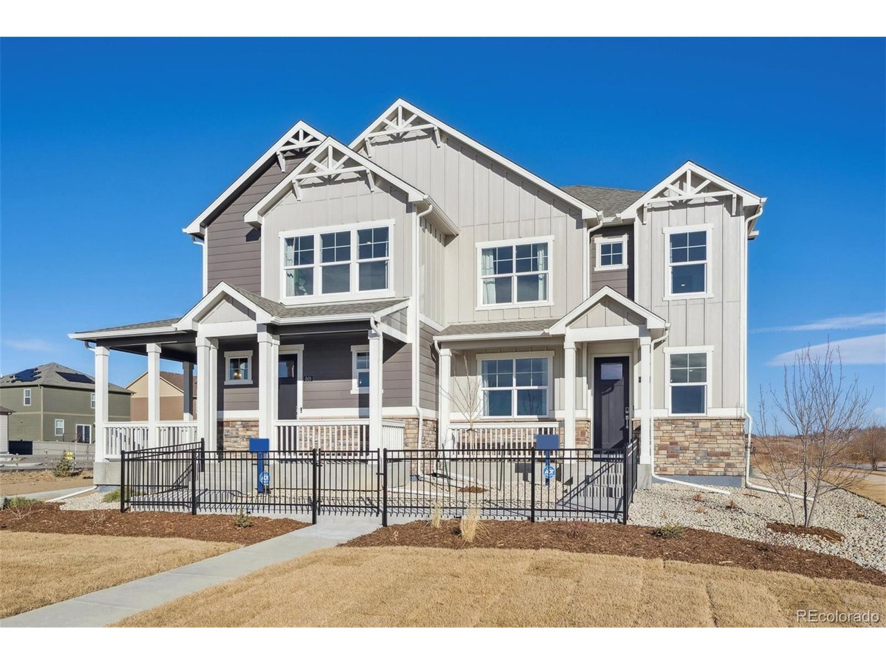 914 Logan Peak Way