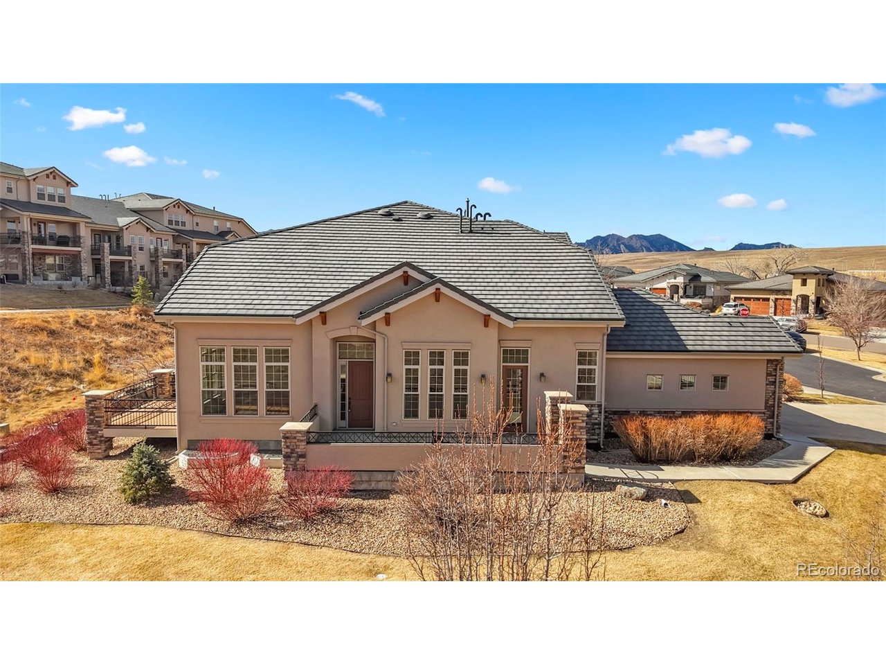 2790 Calmante Cir
