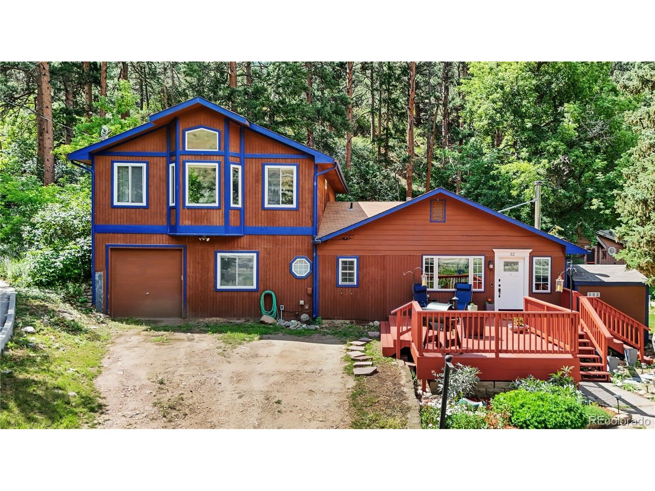 32 Idlewild Ln
