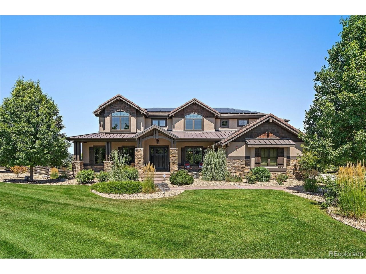 9261 Blue Spruce Ln