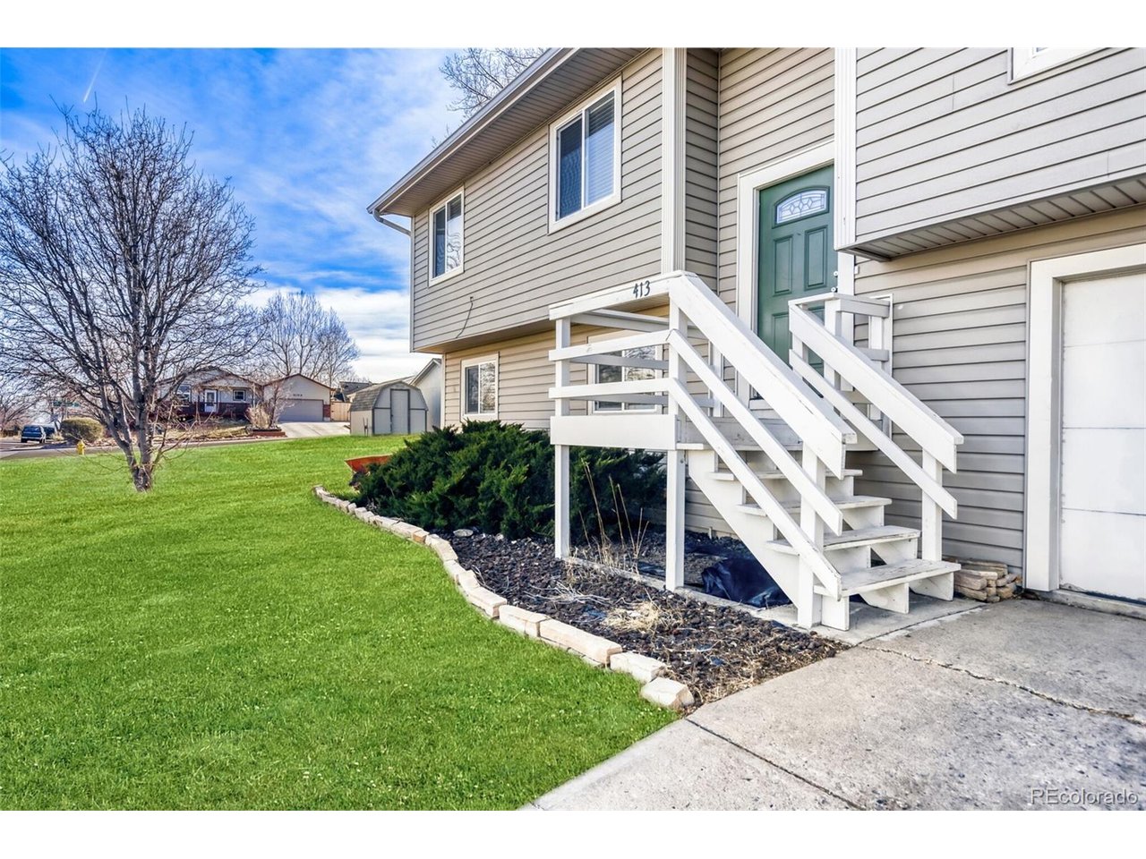 413 Skyway Dr