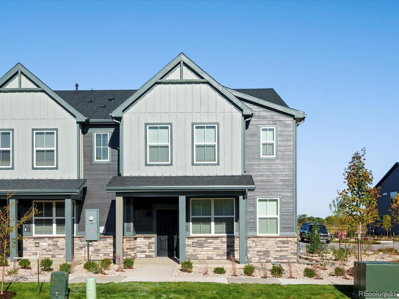 1600 Riverplace Dr