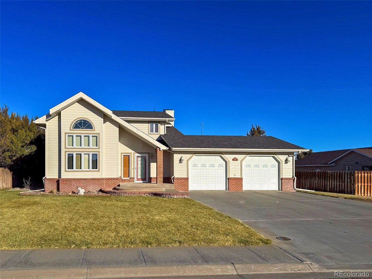366 Tony St