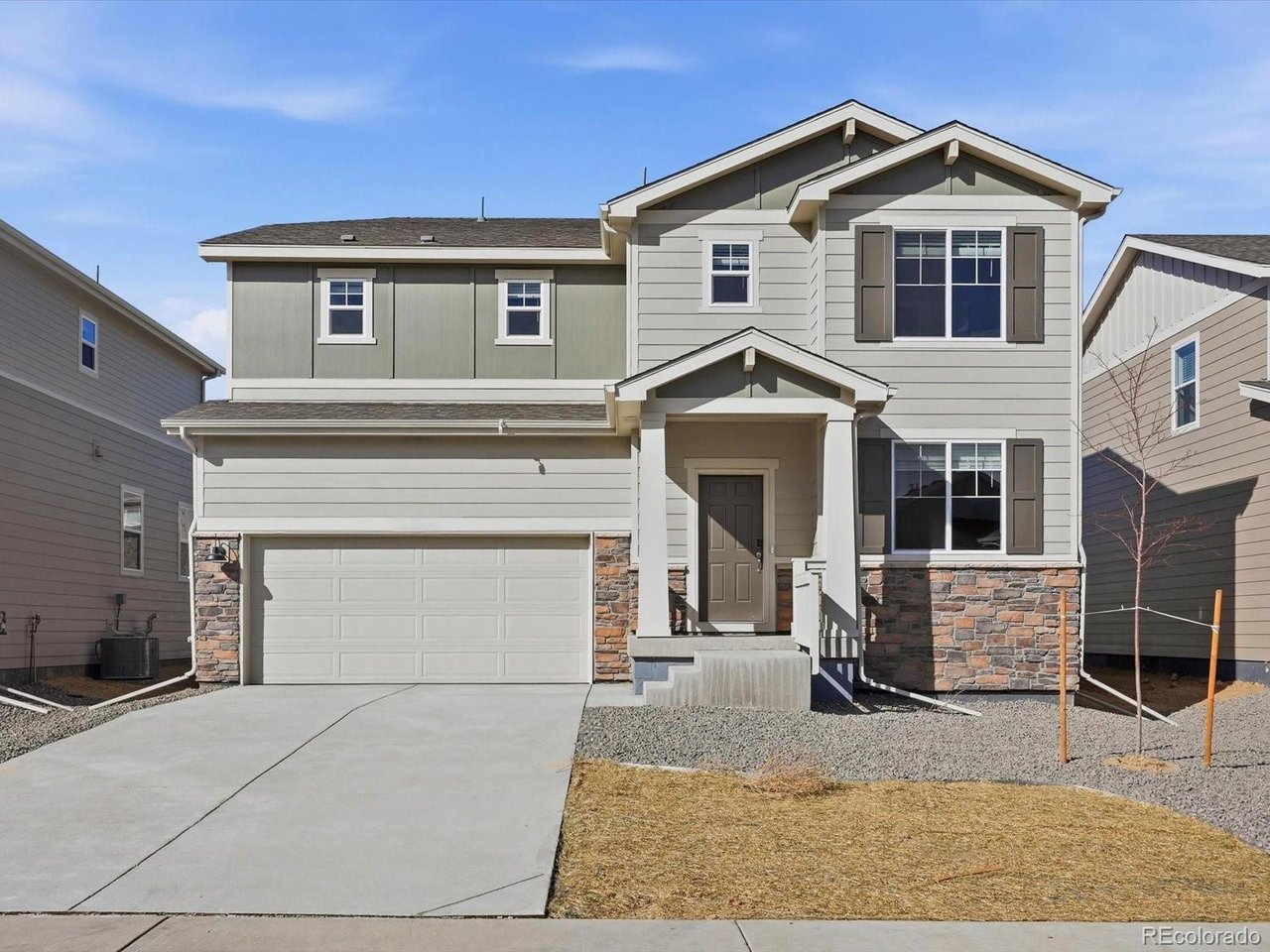4661 Sunsplash Way