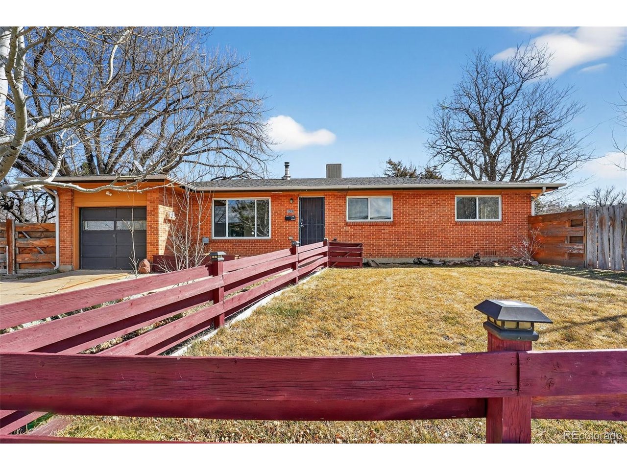 3200 Eastman Ave