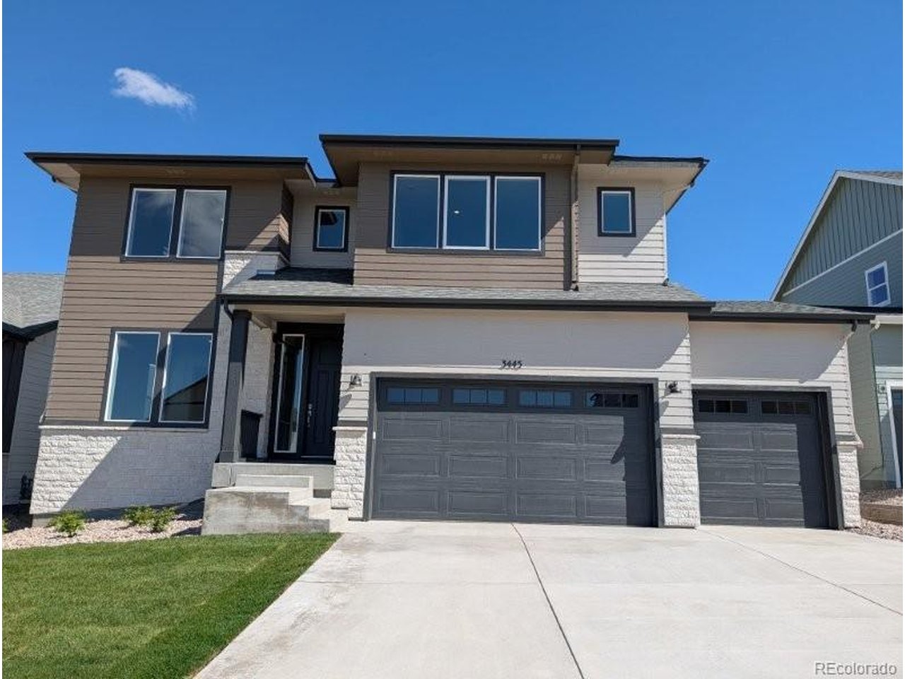 3445 Ballinger Cir