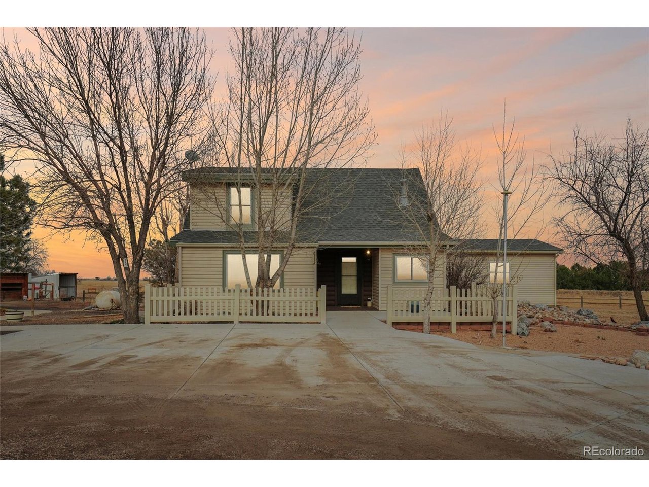 28001 Highway 52