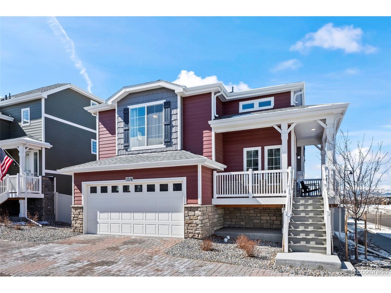 1016 Sugarloaf Ln