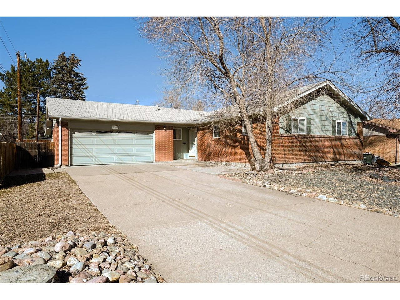 9845 Bruce Ln