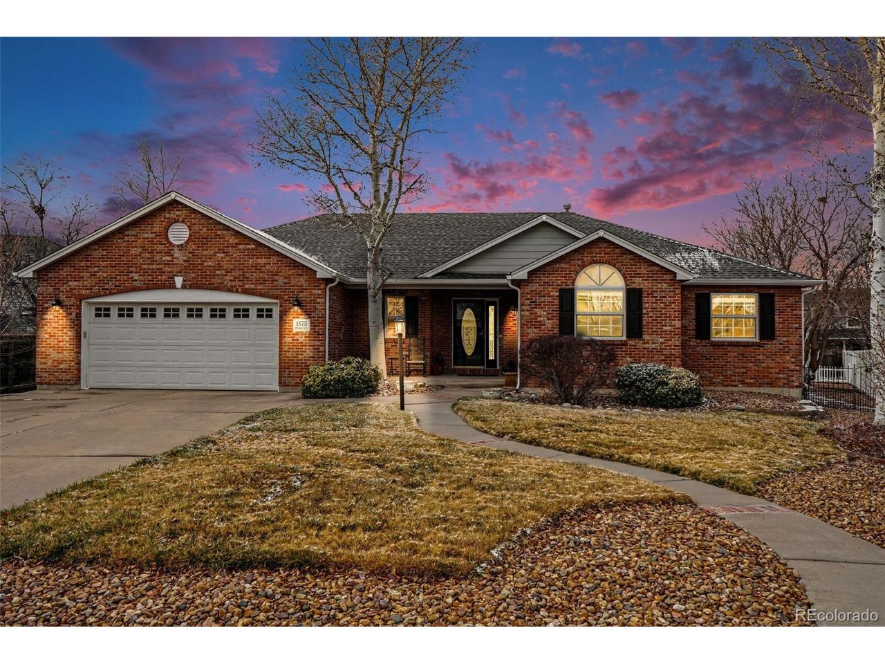 1575 Peach Ct
