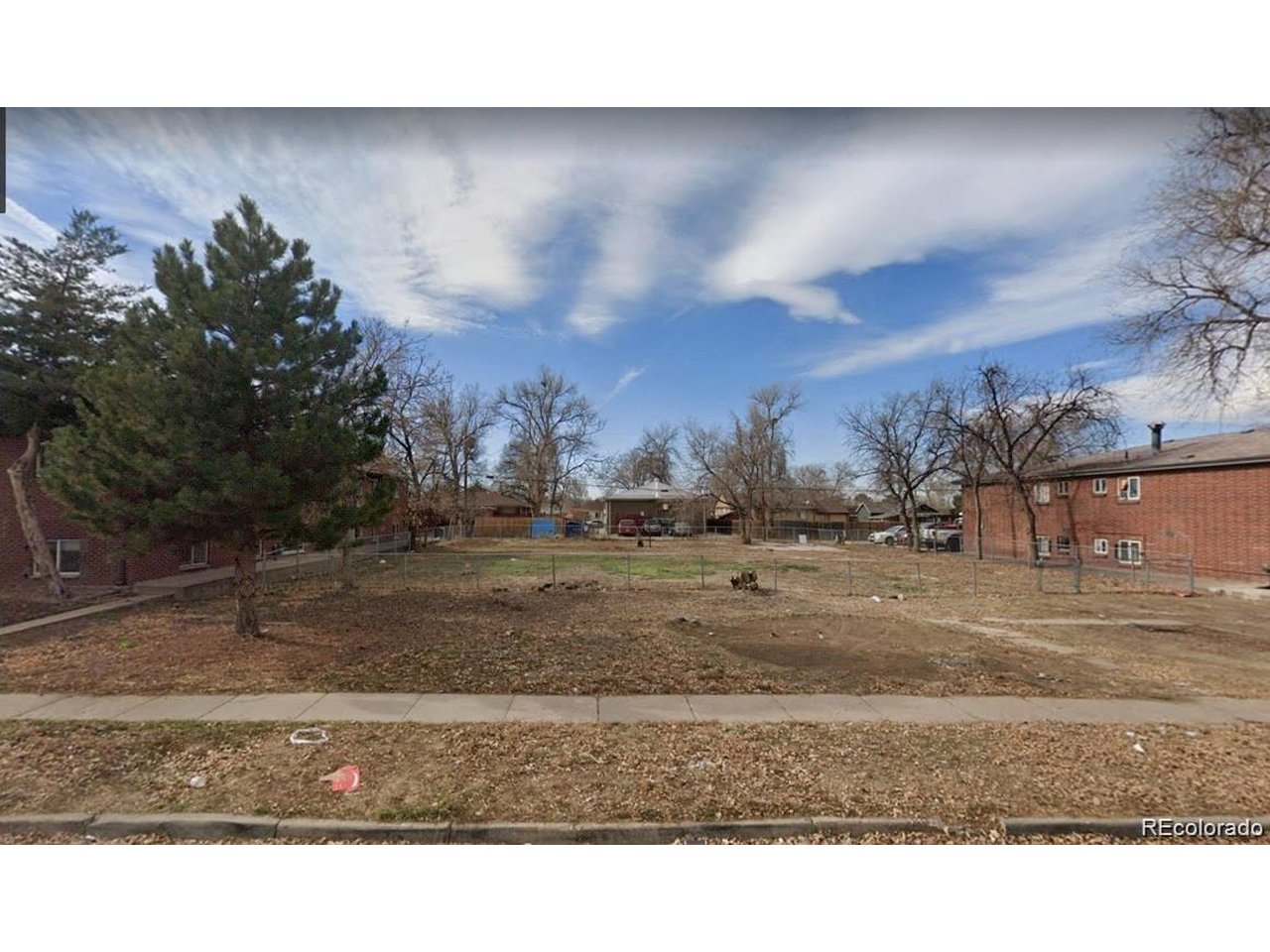 1915 Dallas St