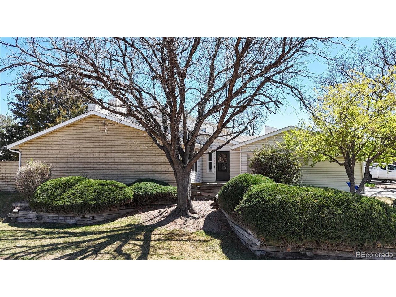 246 S 22nd Ave