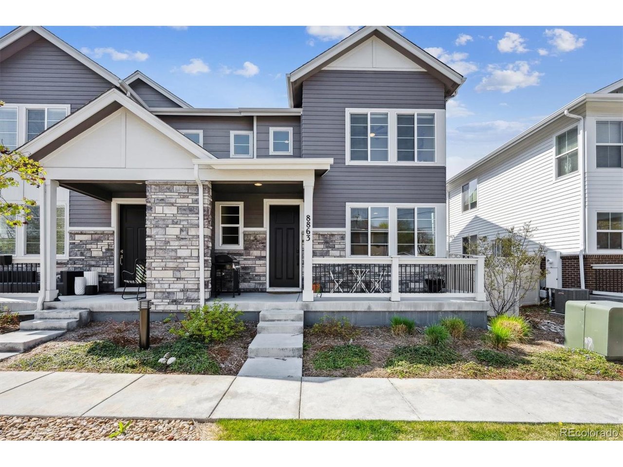 8863 Osceola St