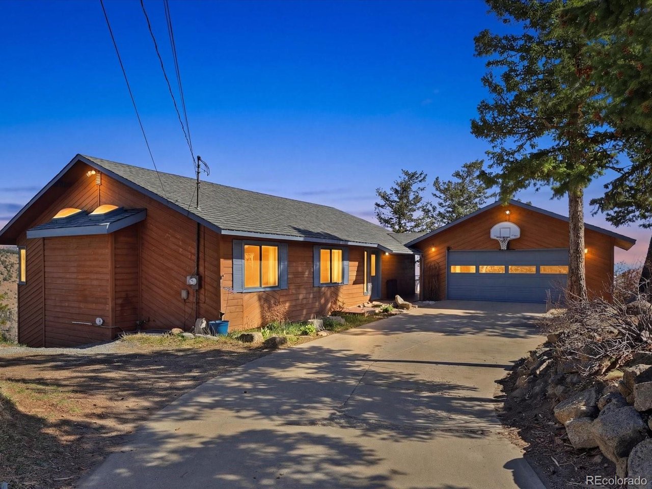 345 Deer Trail Cir