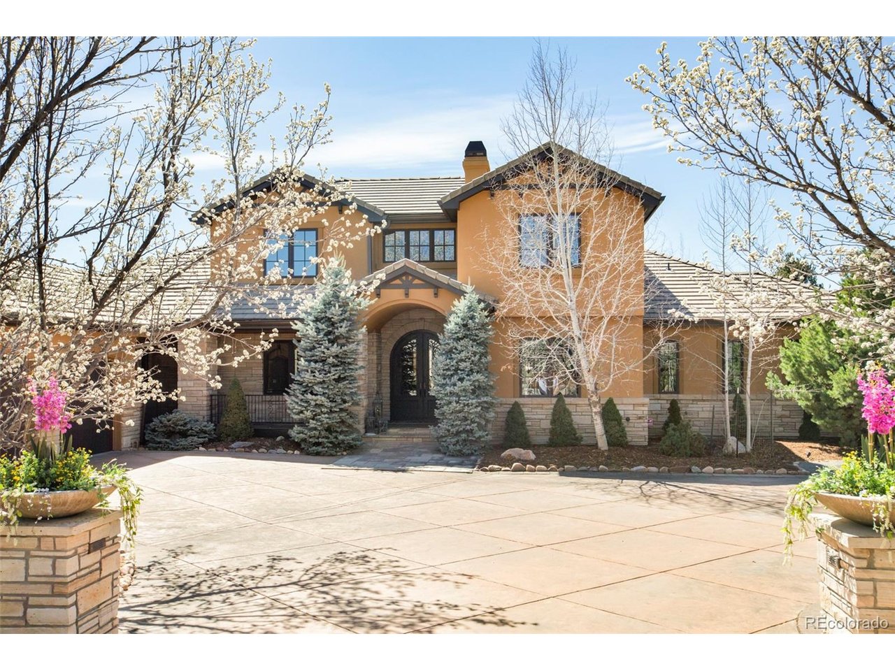 9410 Owl Ln