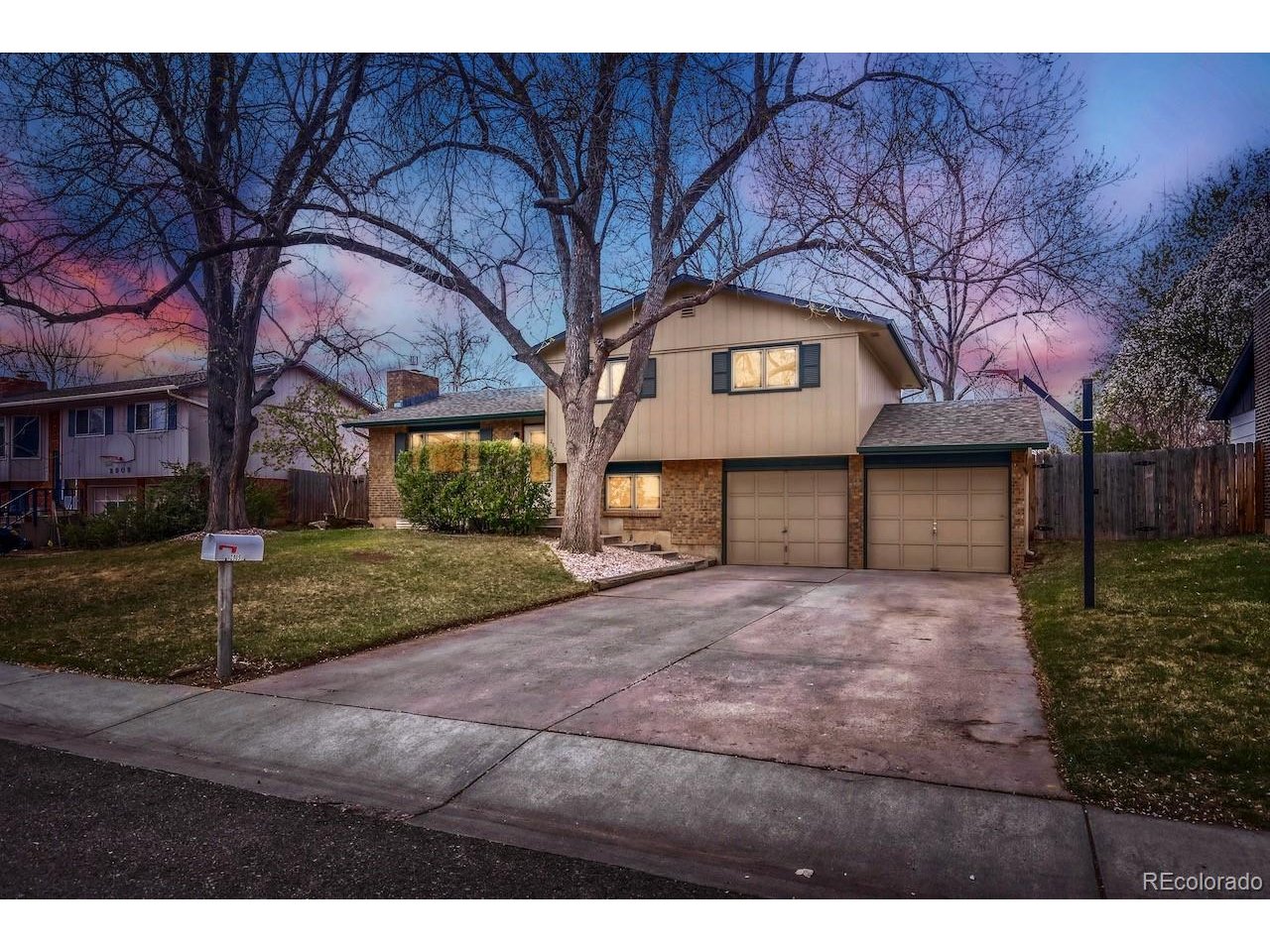 2905 Eagle Dr