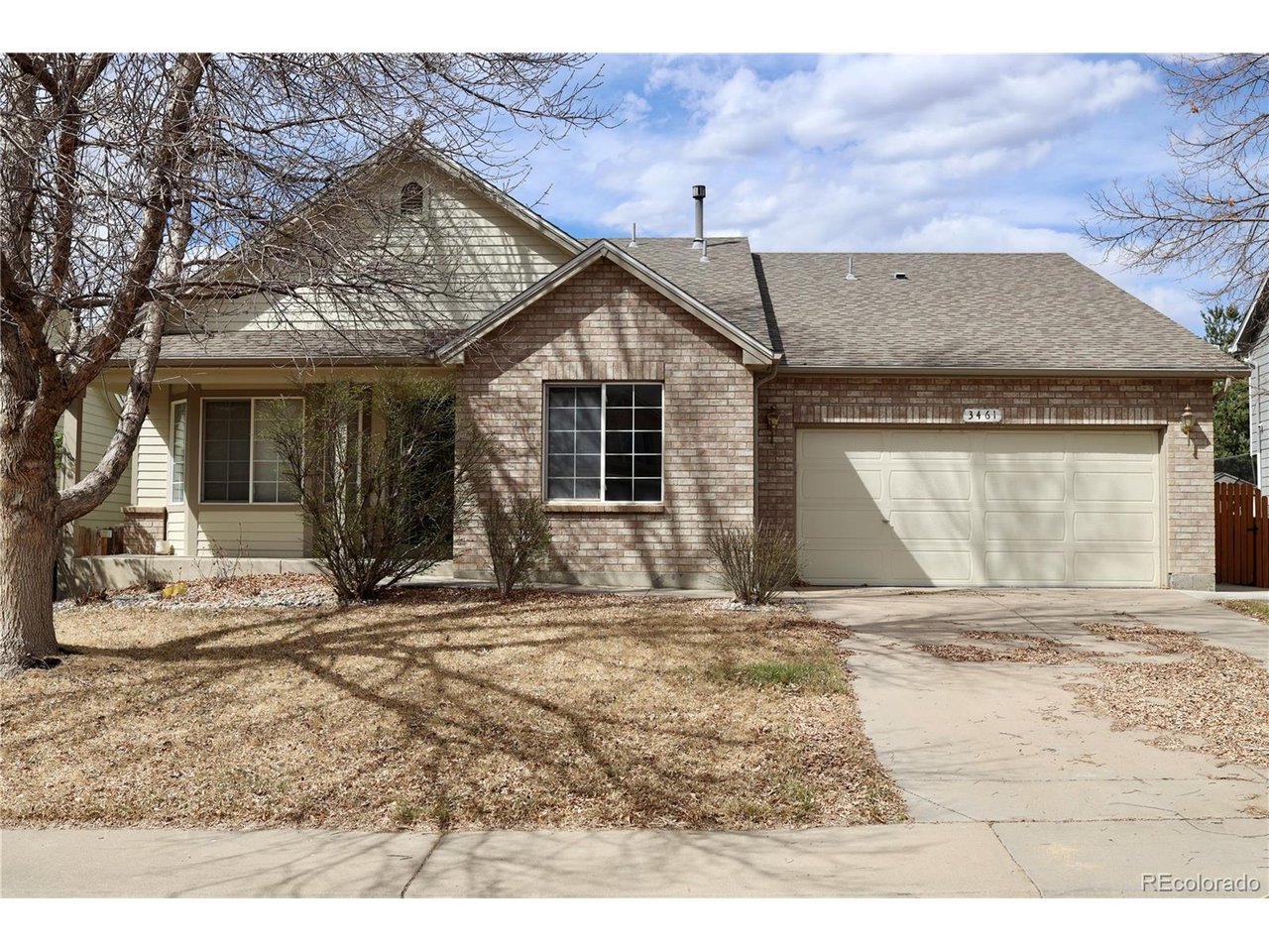 3461 Maple Cir
