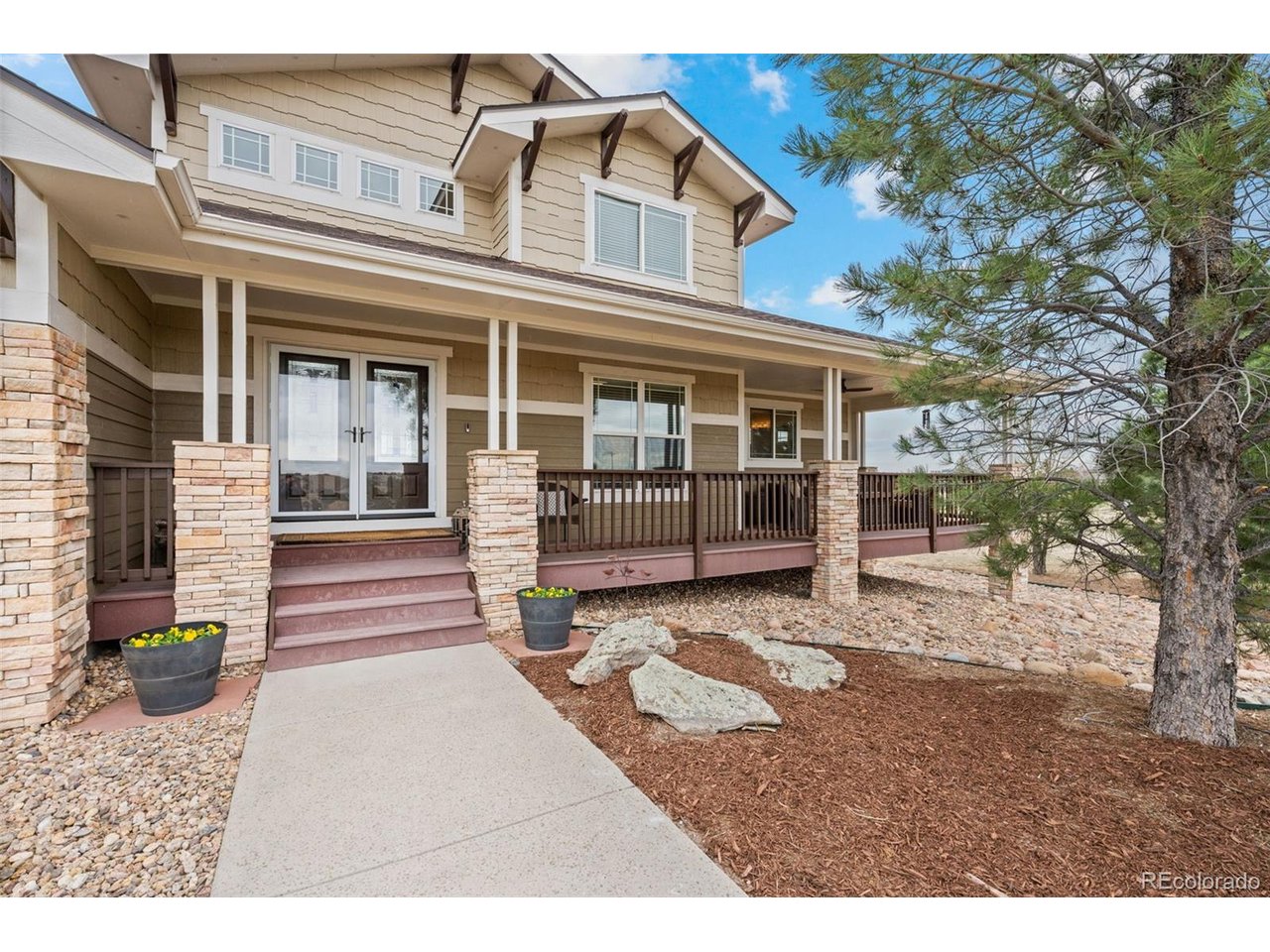 601 N Pines Trl