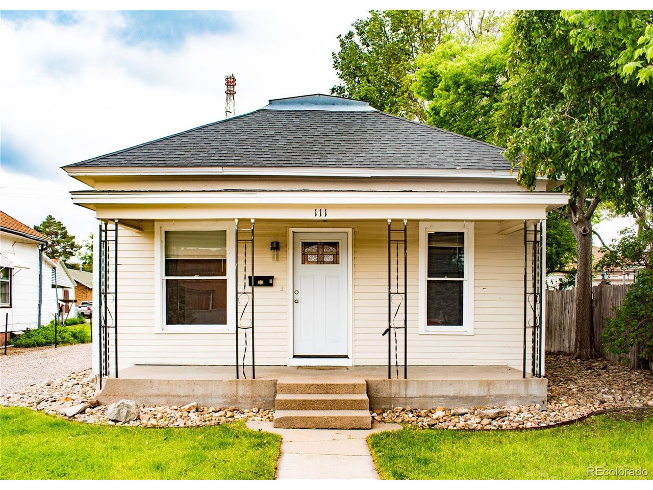111 Douglas St