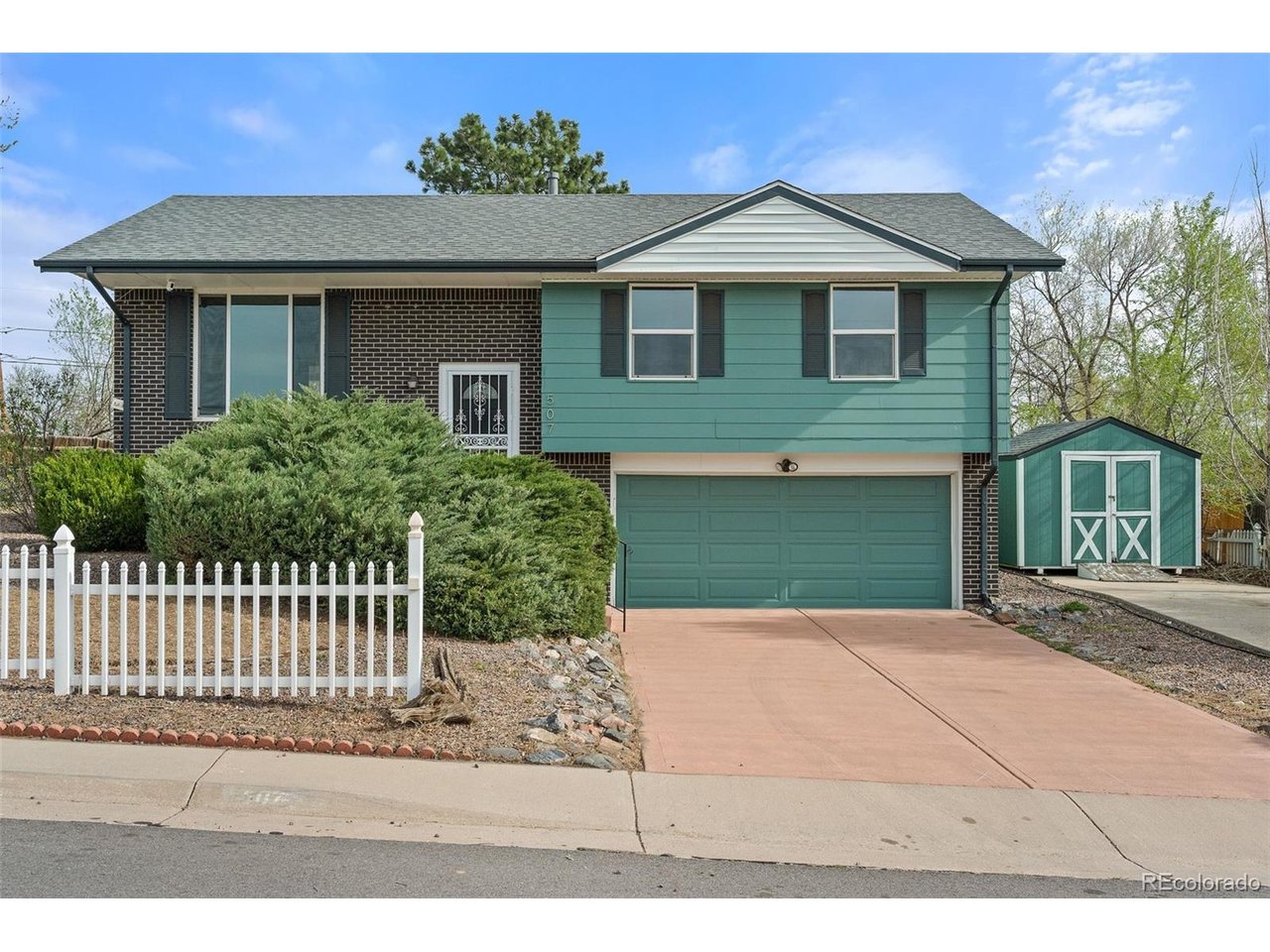 507 Leona Dr