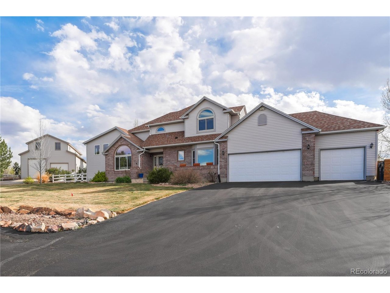 14871 Mariposa Ct