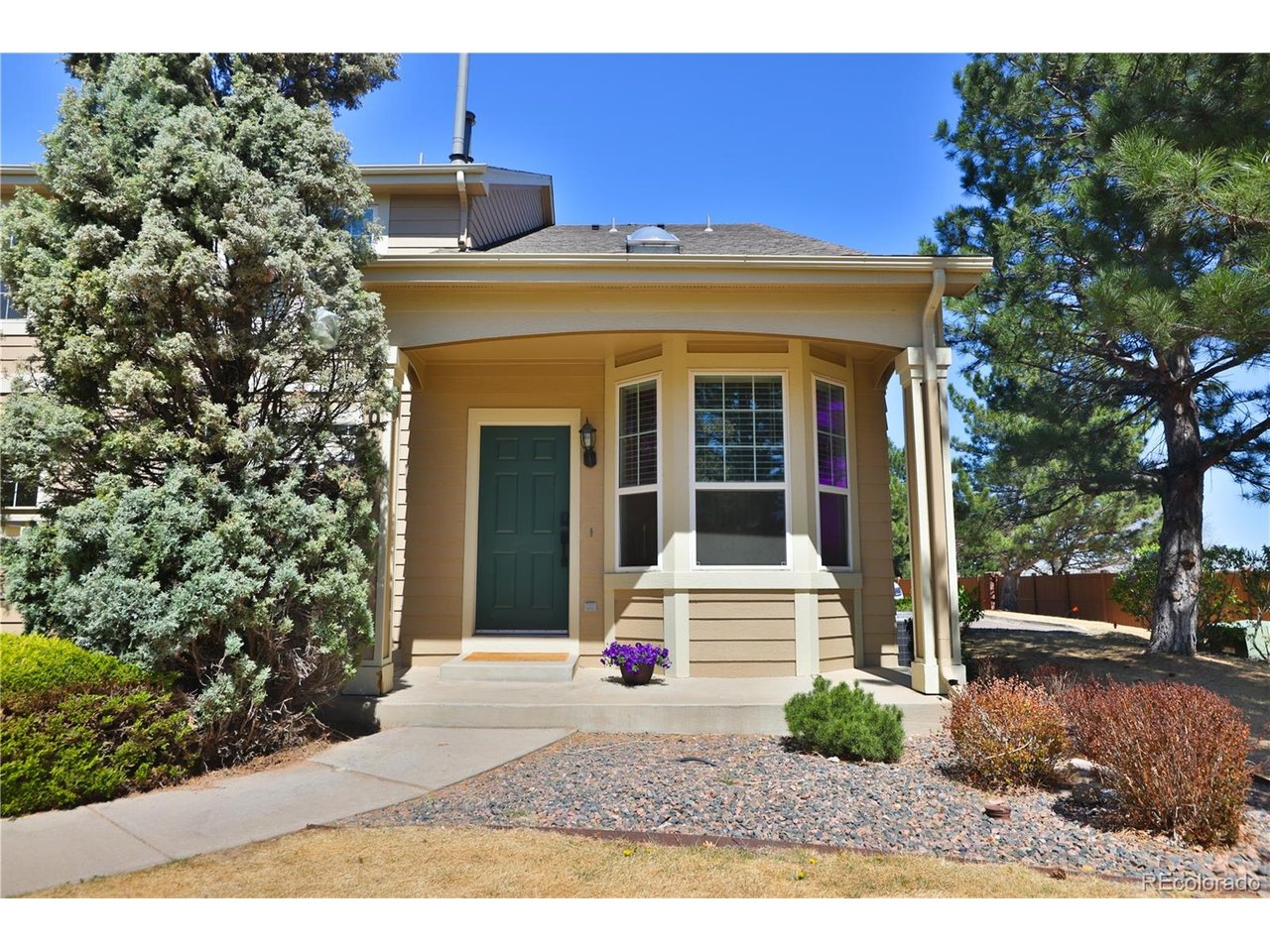10118 Grove Loop