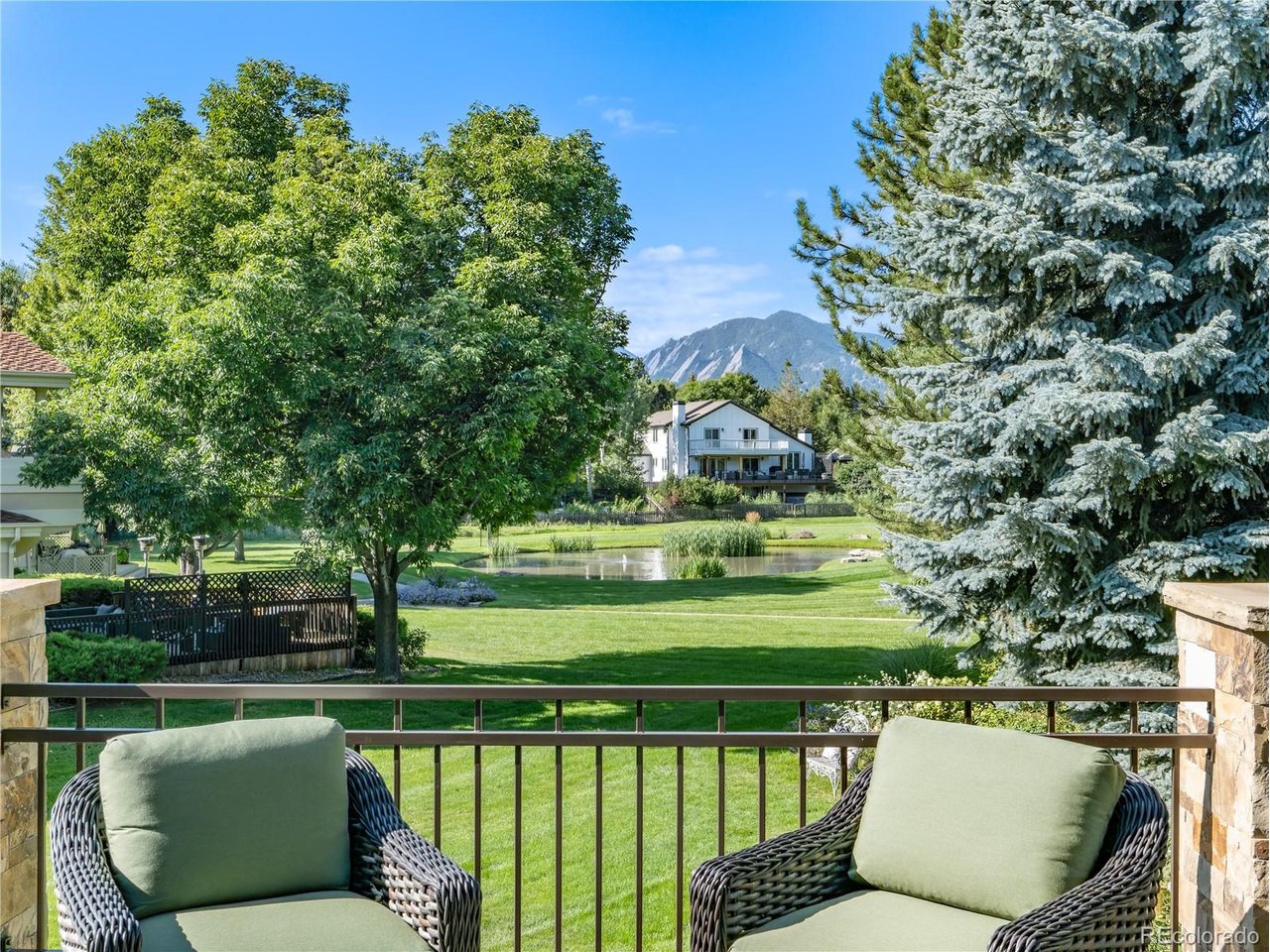 2512 Premier Pl