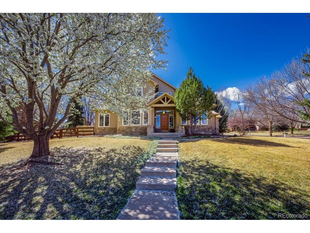 2354 Hillside Ter