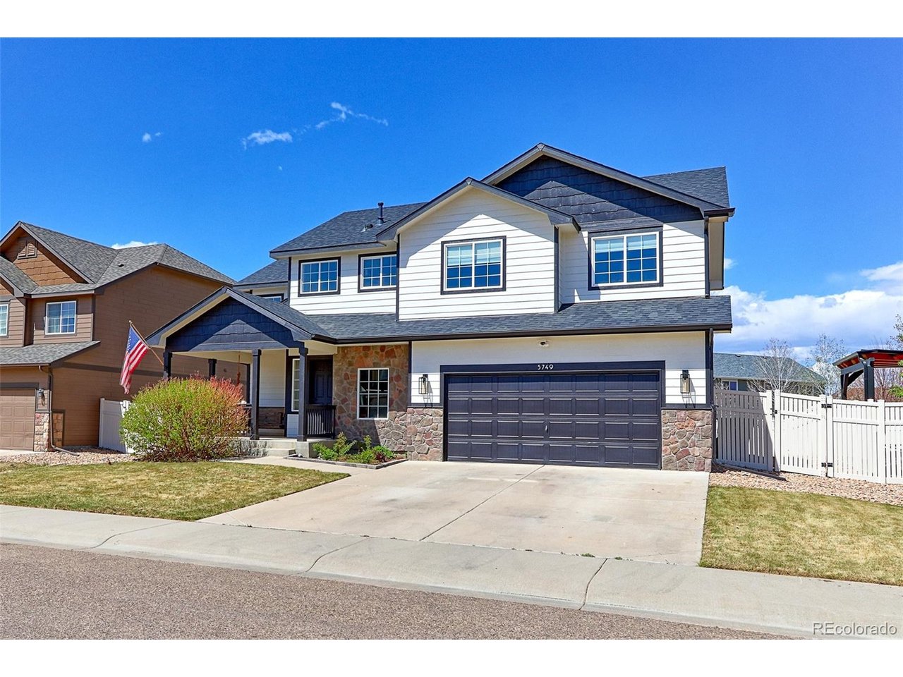 5749 Valley Vista Ave