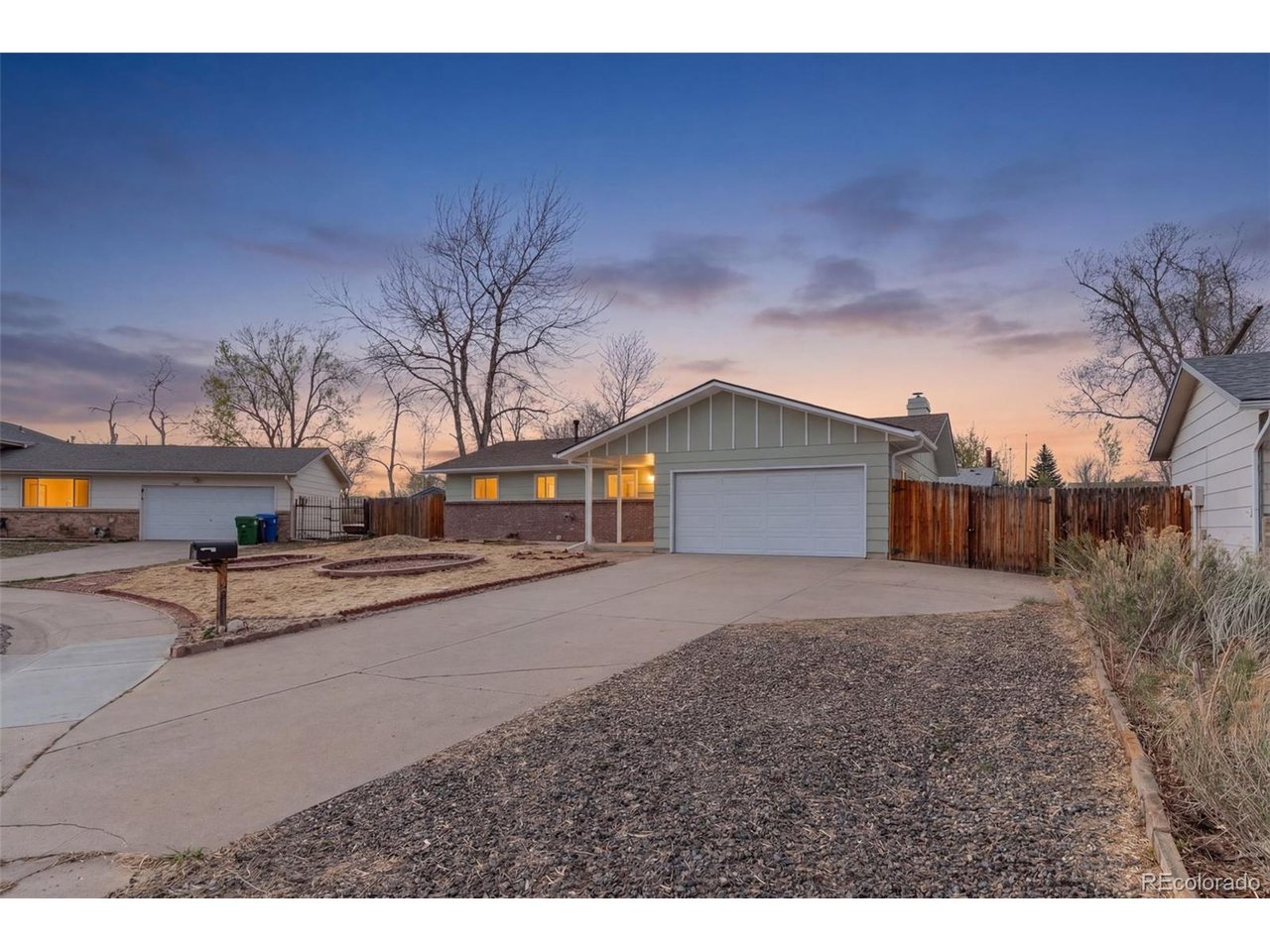 2912 Radcliff Cir