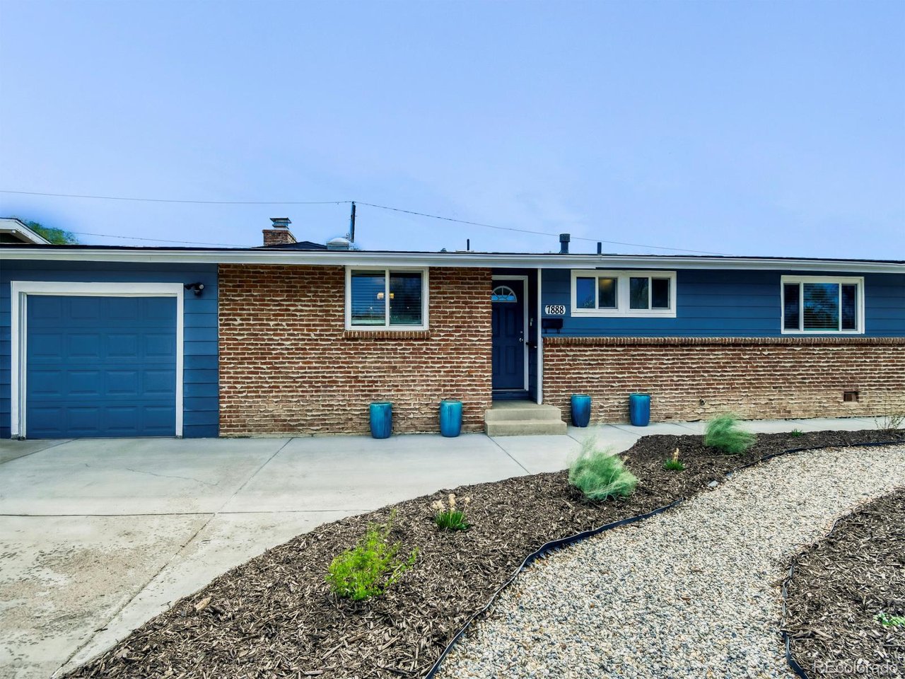 7888 Applewood Ln