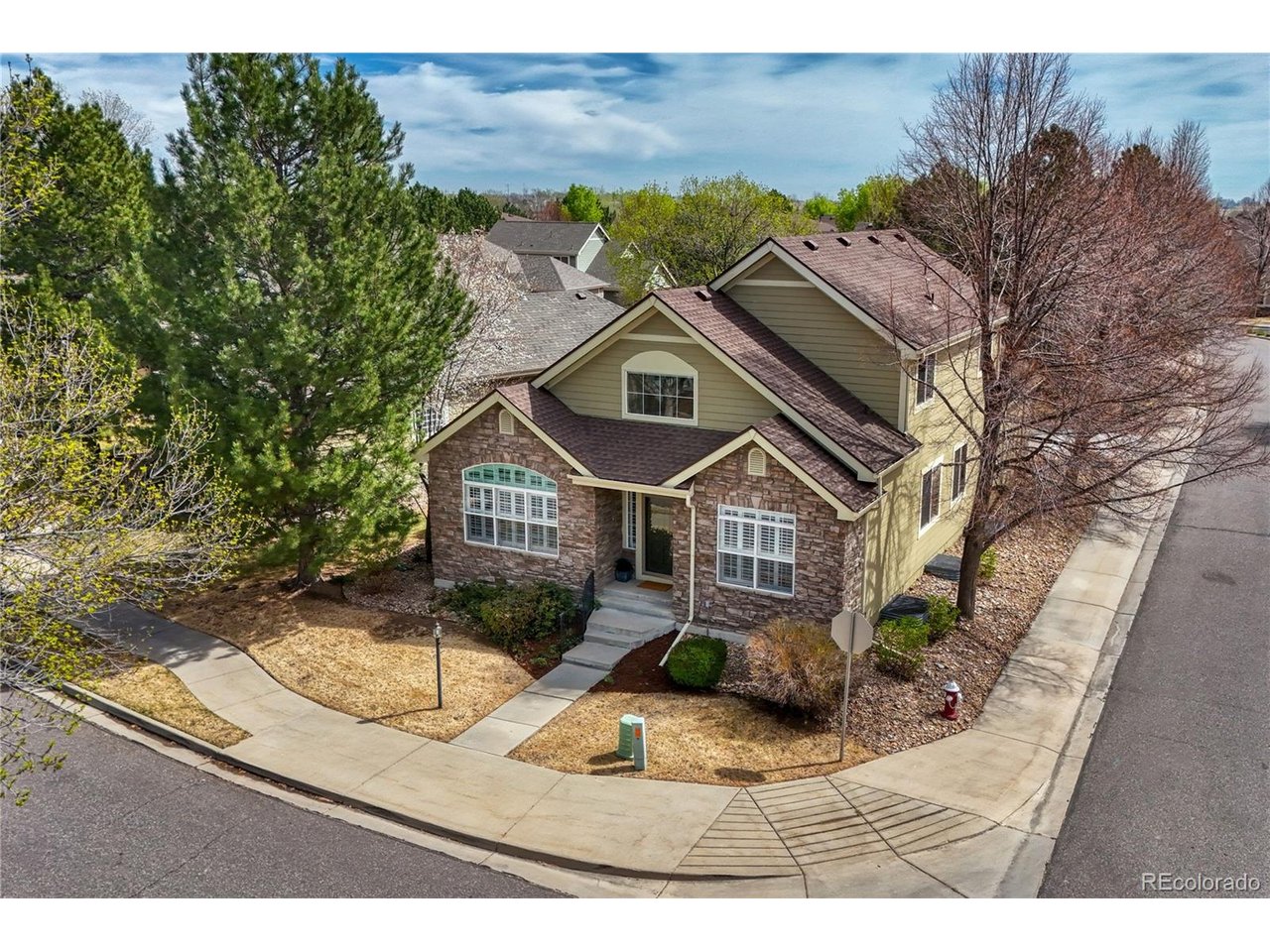 1624 Golden Bear Dr