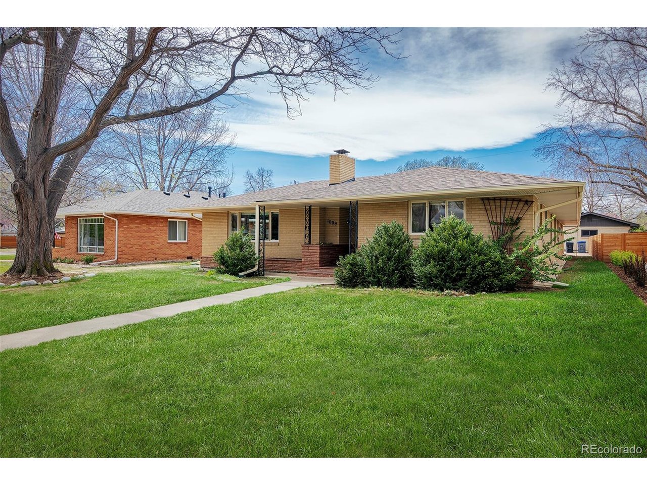 1009 Corey St