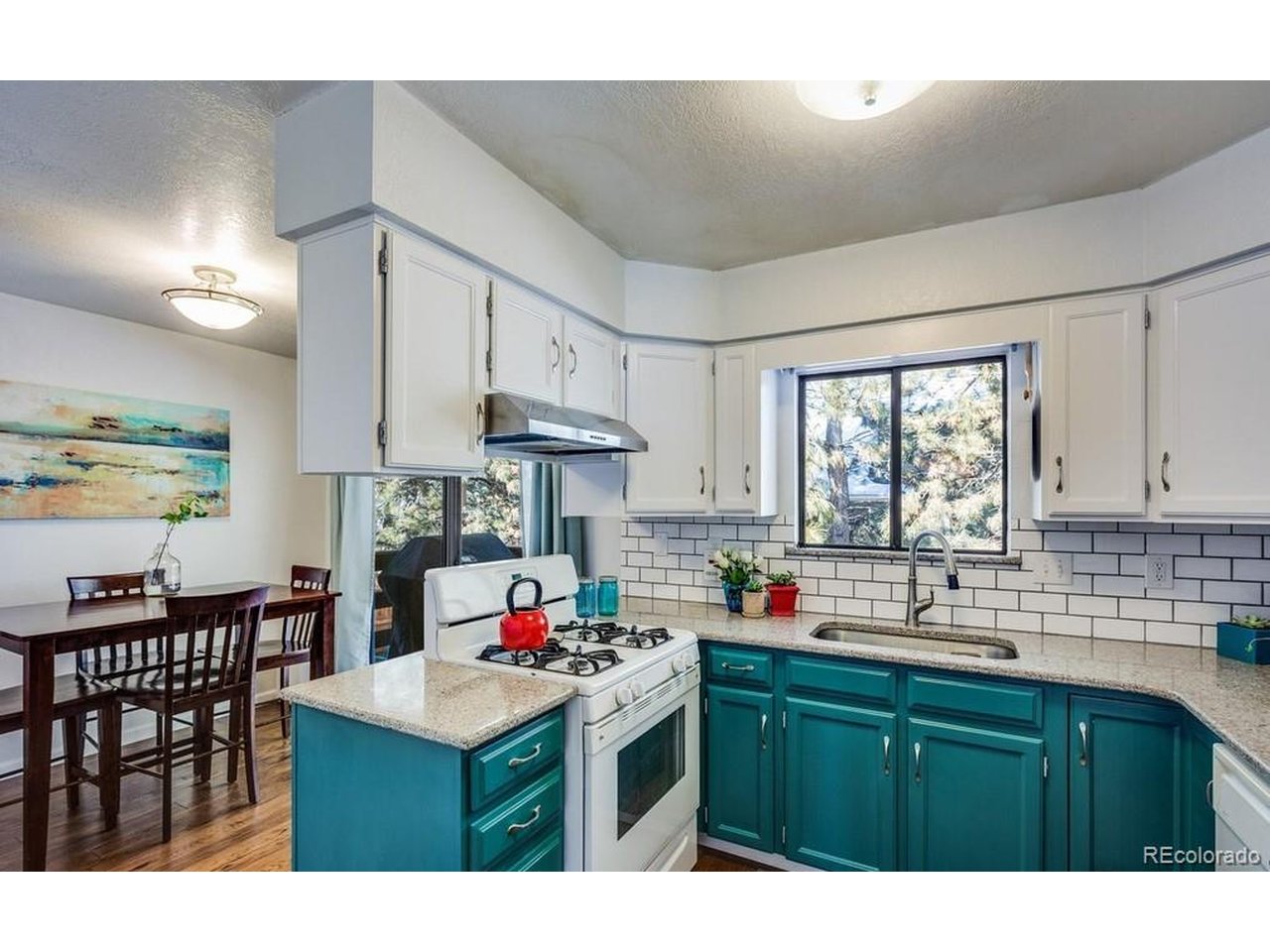 5405 White Pl