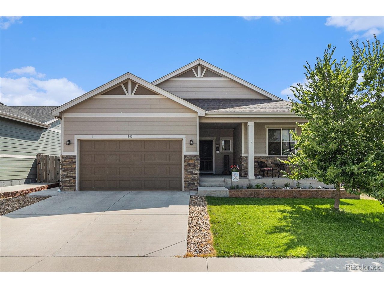 843 Settlers Dr