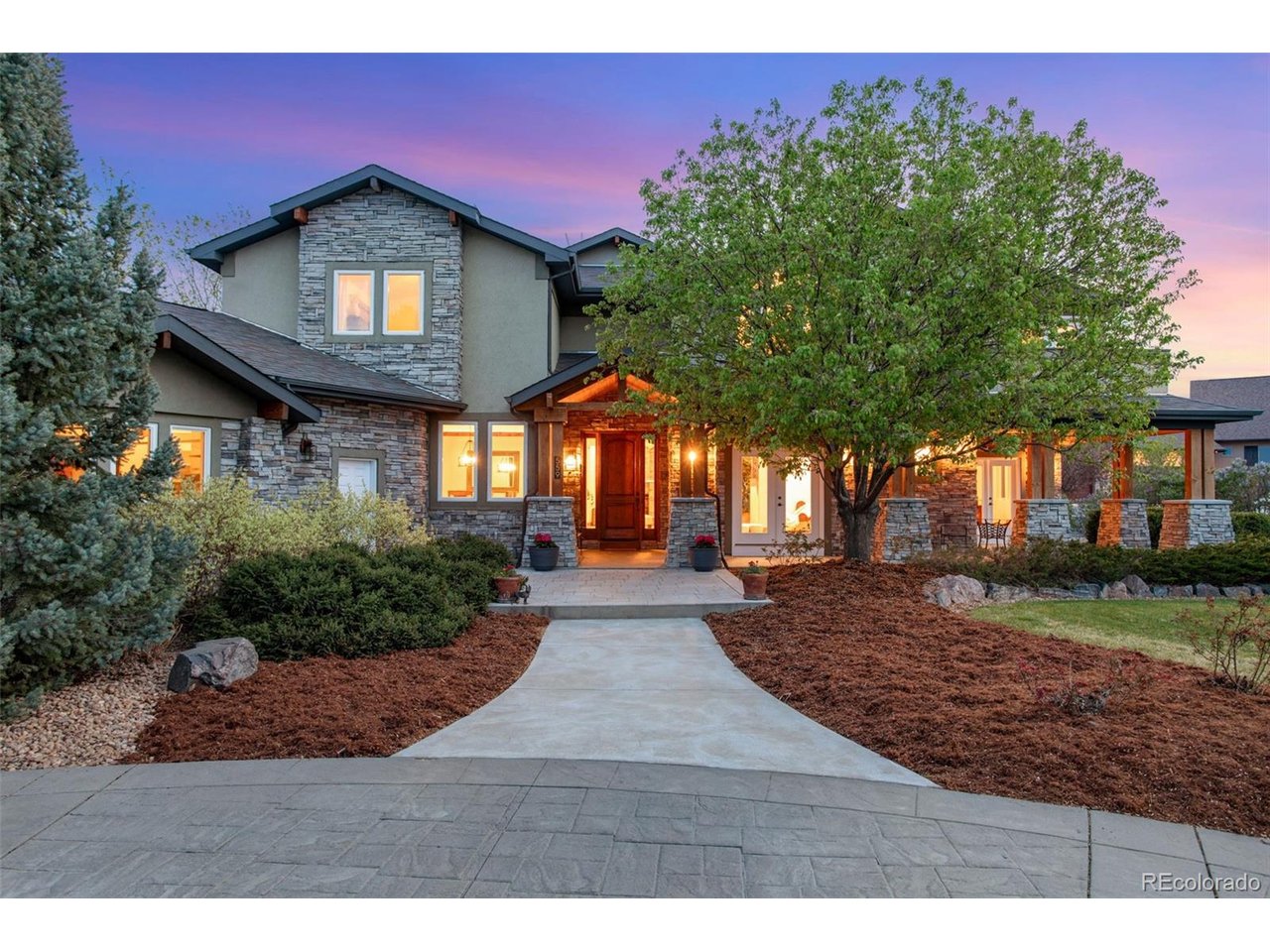 559 Dove Ln