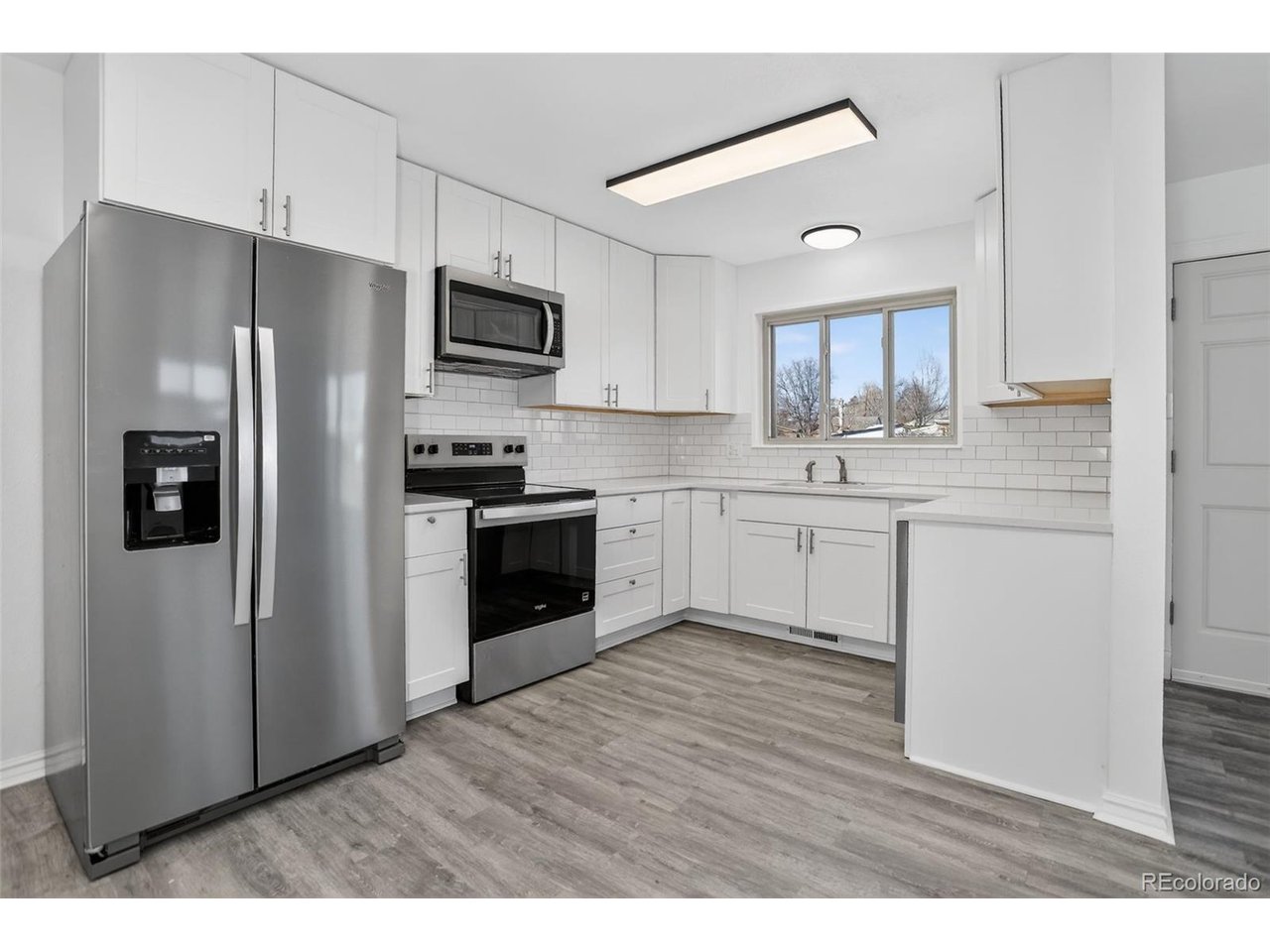 1502 E 110th Pl