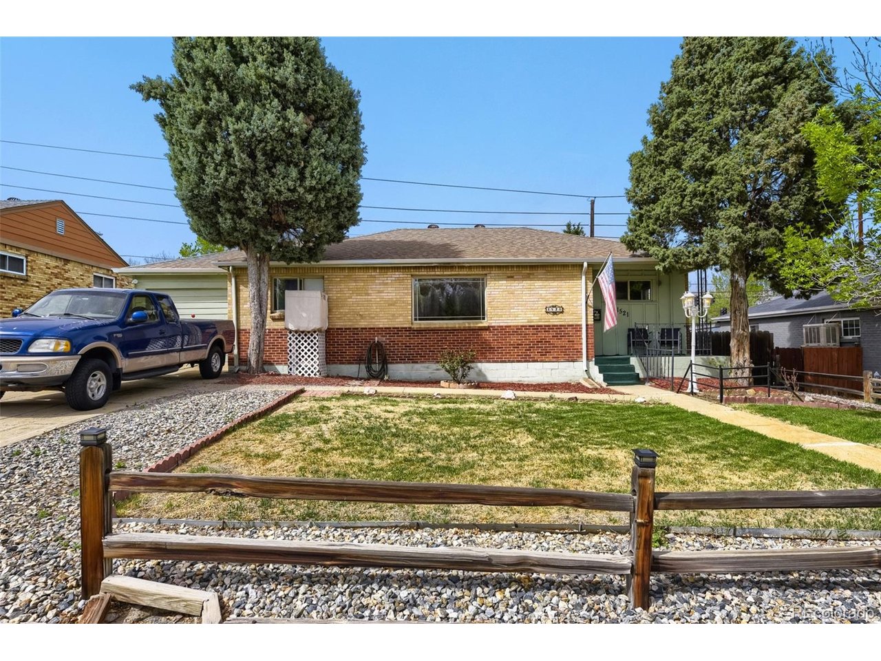 1521 Ruth Dr