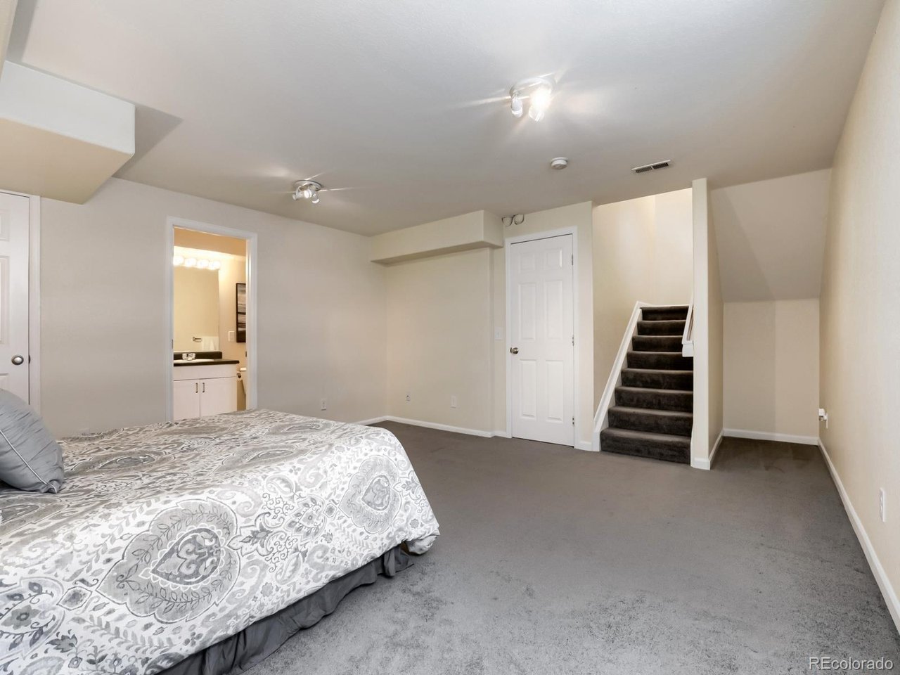 6502 E 62nd Pl